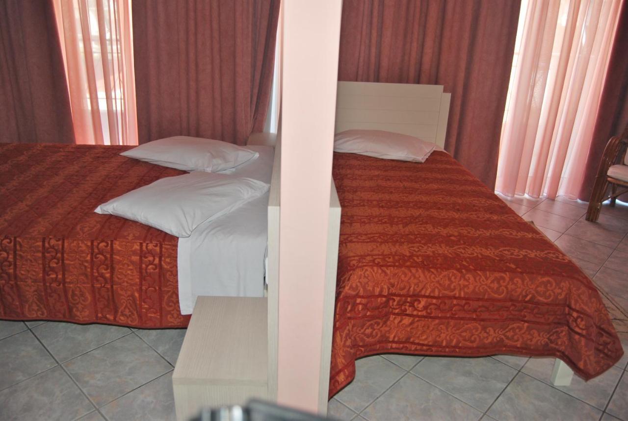 Chrisi Akti Hotel Nafpaktos Exterior foto